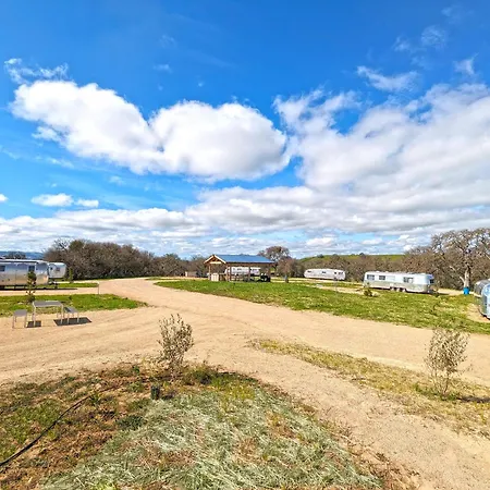 Vinyl Campground Paso Robles Exterior photo