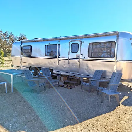 Vinyl Campground Paso Robles Exterior photo