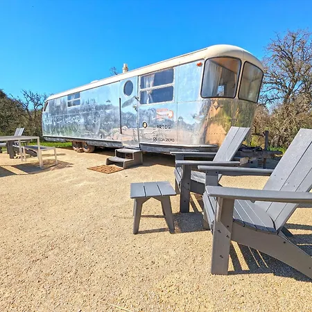 Vinyl Campground Paso Robles Exterior photo