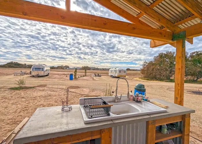 Vinyl Campground