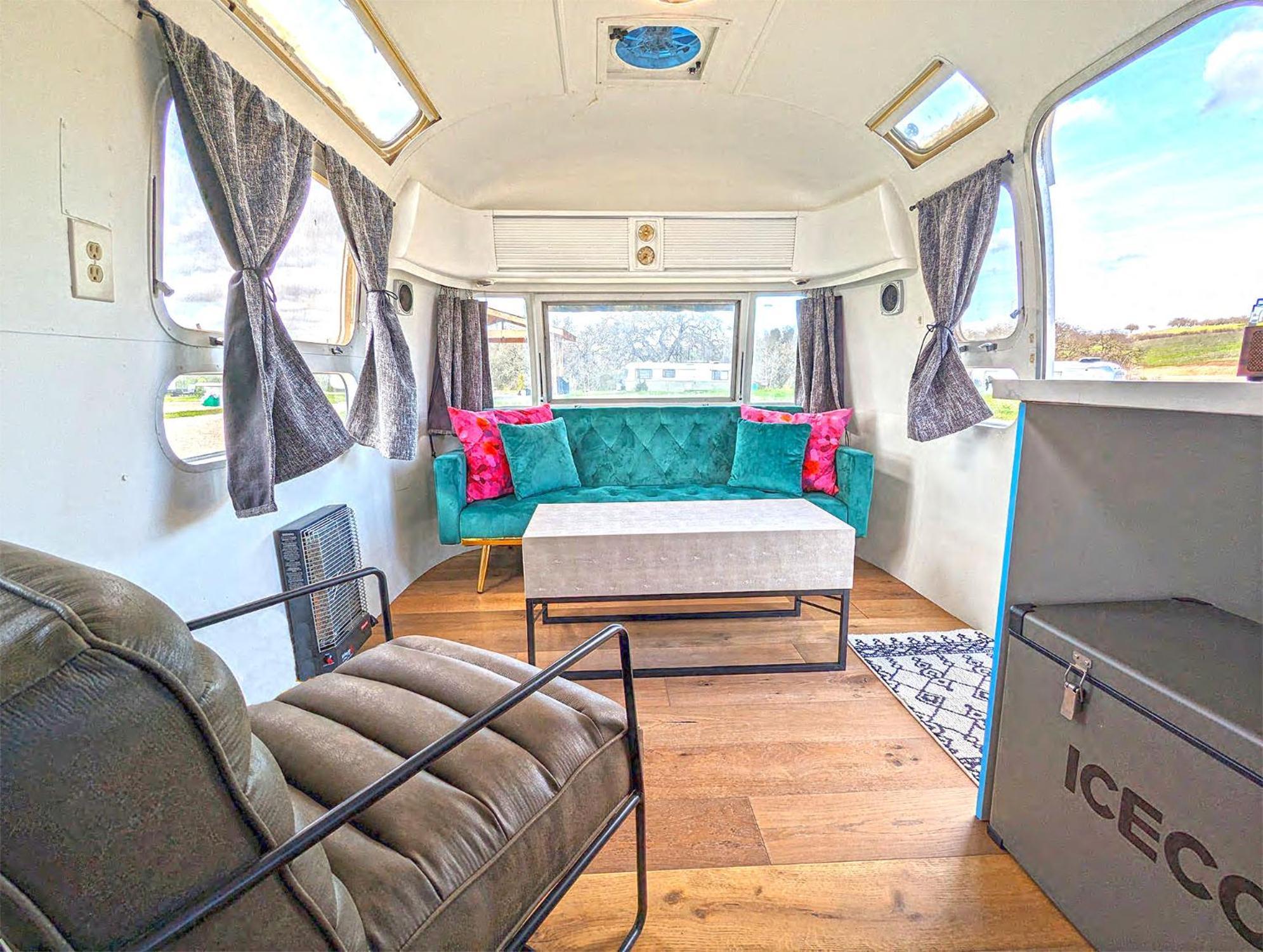 Vinyl Campsite *