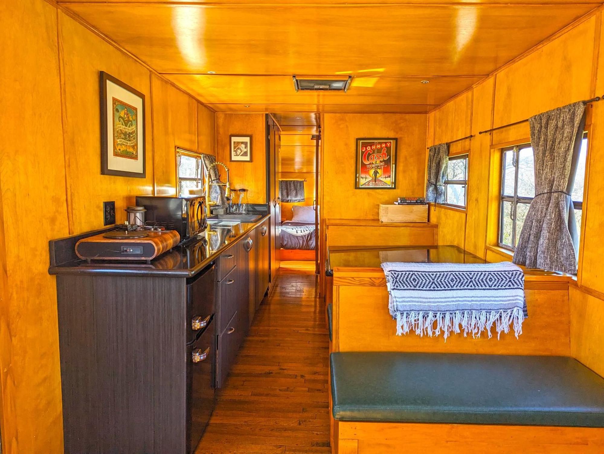 Vinyl Campsite *
